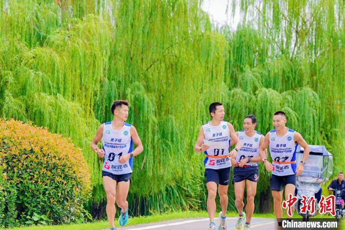 成都绿道运动嘉年华启动 市民沉浸式体验城市文