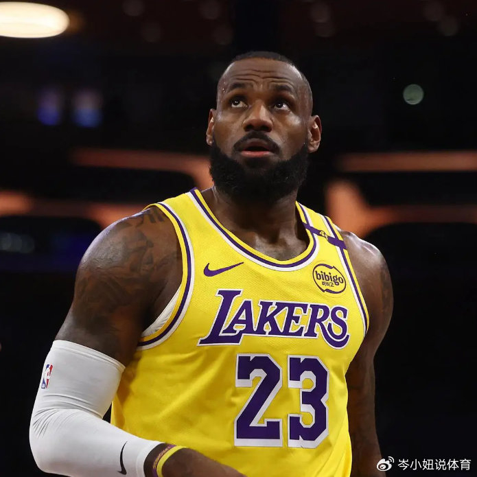 勒布朗·詹姆斯季后赛27+7+7 挑战45岁篮球生涯极限