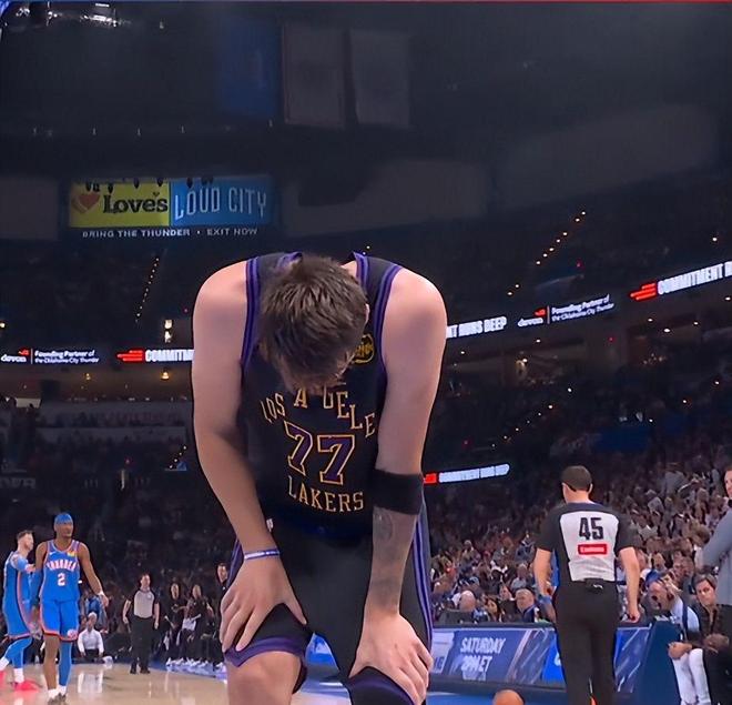 湖人惨败雷霆43分核心伤退季后赛格局动荡