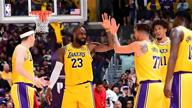 湖人惨败雷霆43分核心伤退季后赛格局动荡