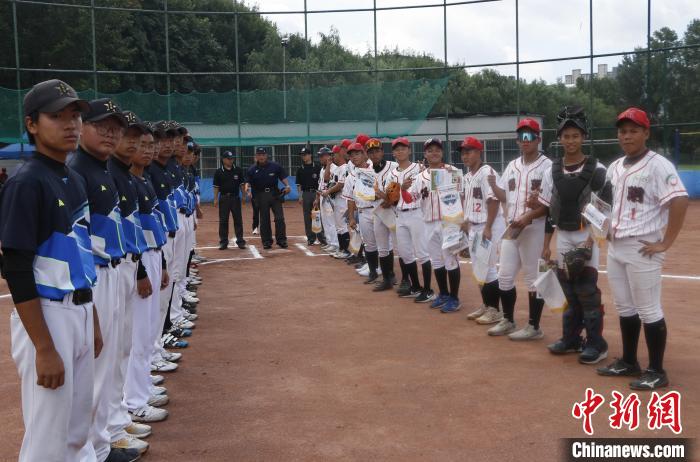 第五届海峡两岸学生棒球联赛郑州站正式开幕：