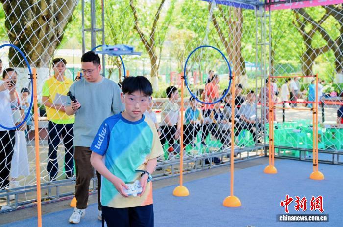 川渝联合主办2026体育科技嘉年华 科技互动体验引