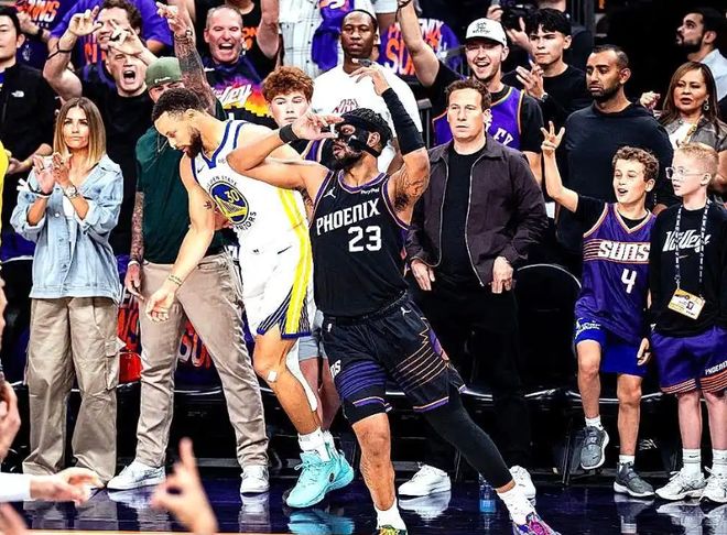 太阳17分大胜勇士 压哨锁定季后赛席位