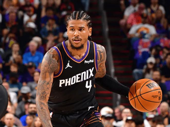 太阳17分大胜勇士 压哨锁定季后赛席位