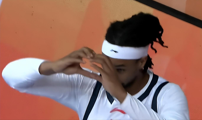 广东男篮半场领先9分仍遭逆转 季后赛隐患浮现