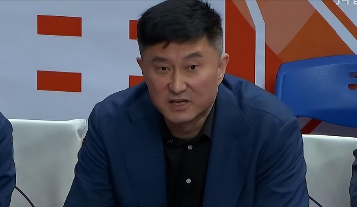 广东男篮半场领先9分仍遭逆转 季后赛隐患浮现